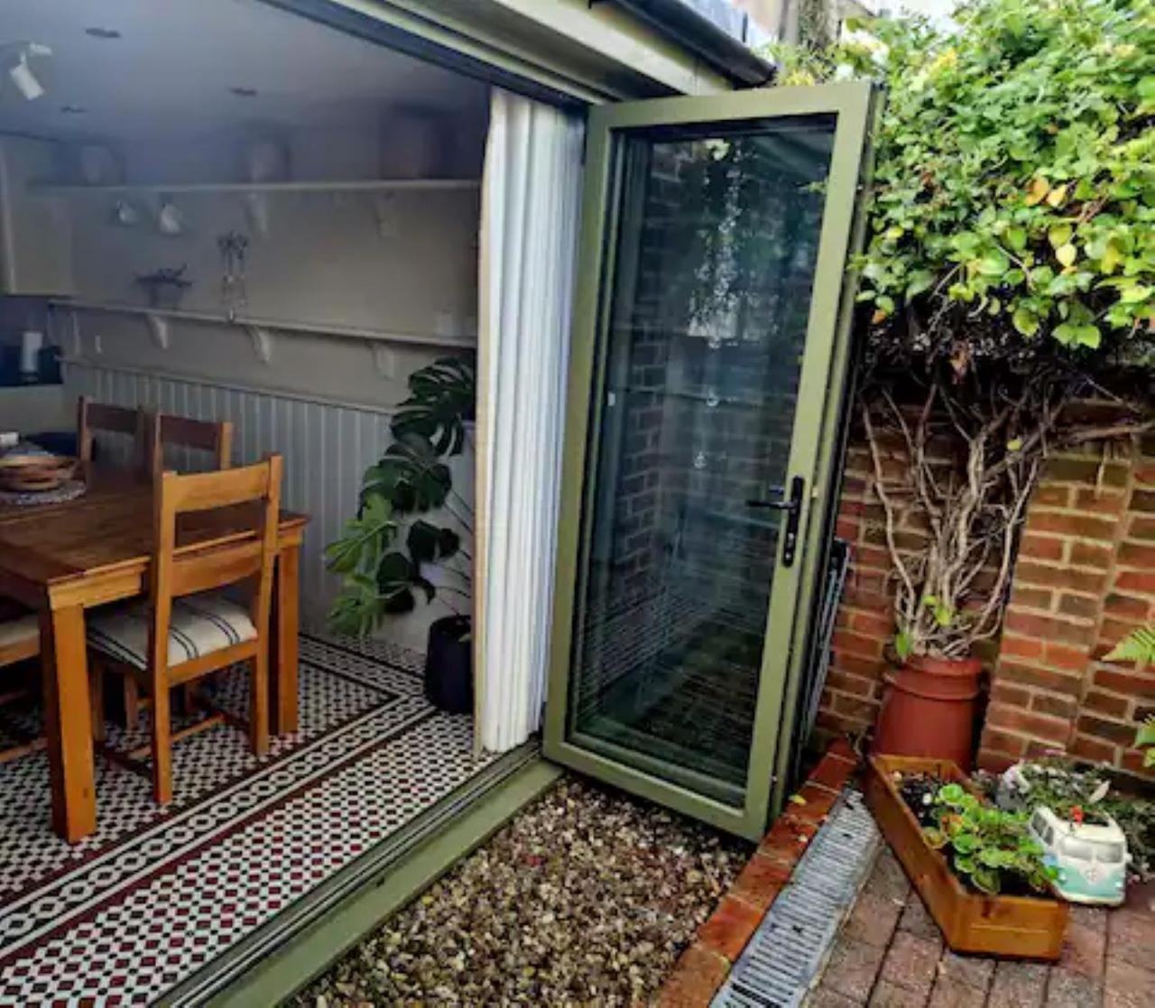 Jackdaw Cottage-beautiful Cottage, Town Centre * Wimborne Minster